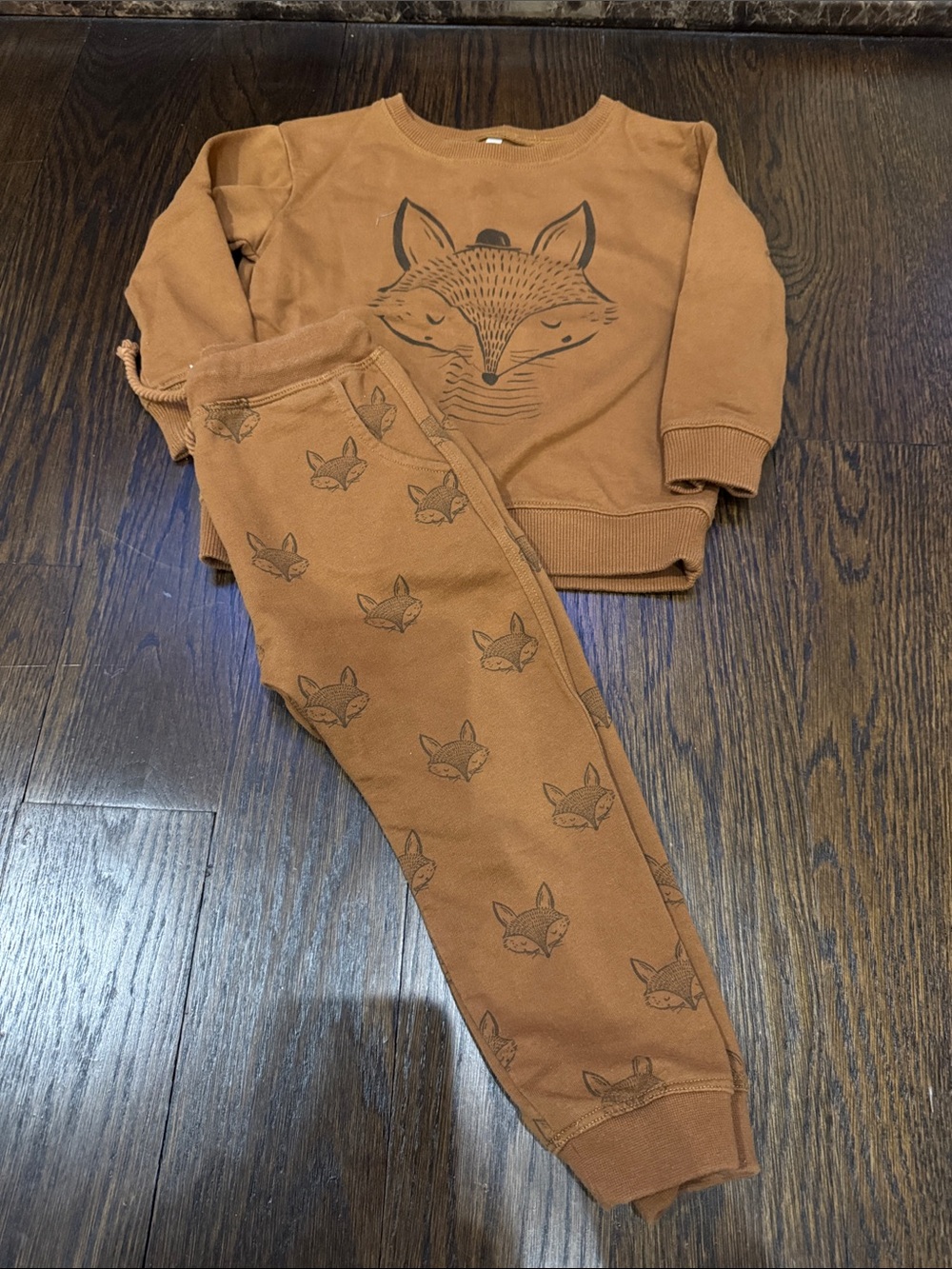 Rylee + Cru Kids Fox Graphic Sweatshirt & Jogger Set - Brown